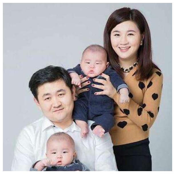 最美台球女神,身材性感挺拔,因"黑丝写真"走红,今晋升成辣妈|付小芳