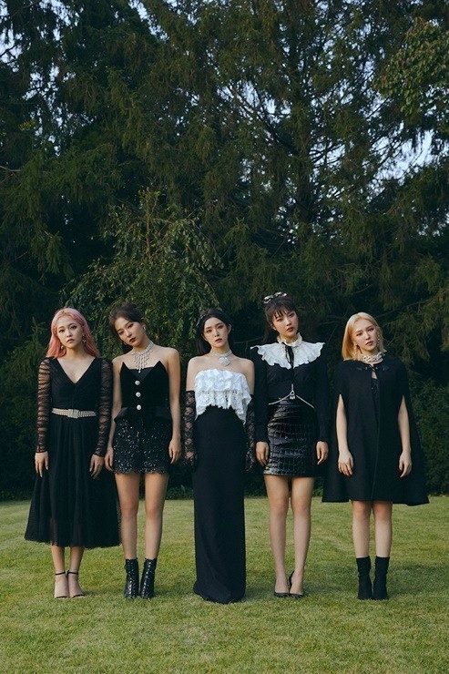 Red Velvet新单曲《Psycho》横扫年末音乐排行榜 证明在世界上的人气