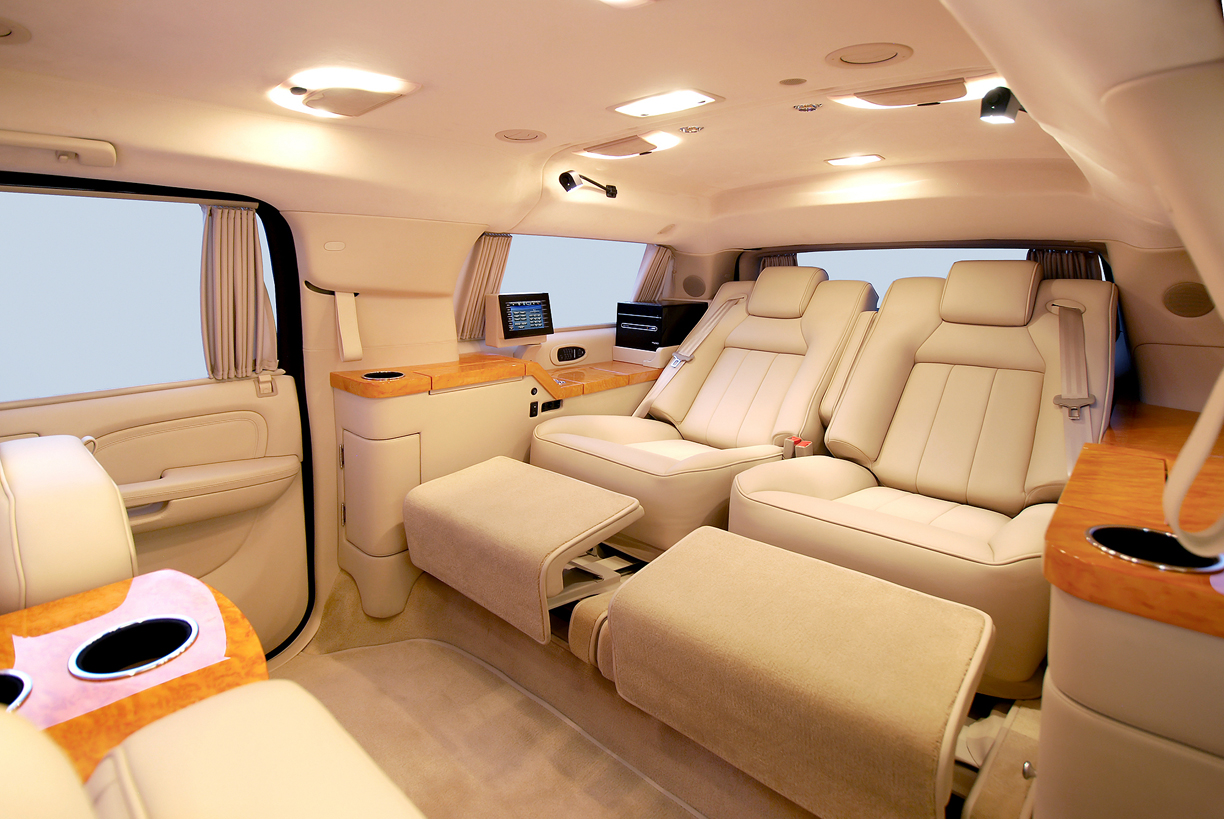 凯雷德内饰改装-车生活需要慢节奏感触-新浪汽车