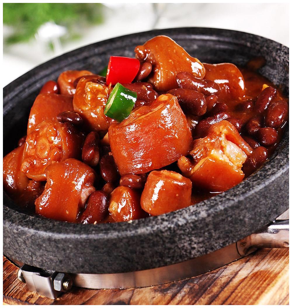 香辣红烧猪尾，常吃可补充皮肤胶原蛋白，让你皮肤光滑白嫩，越来