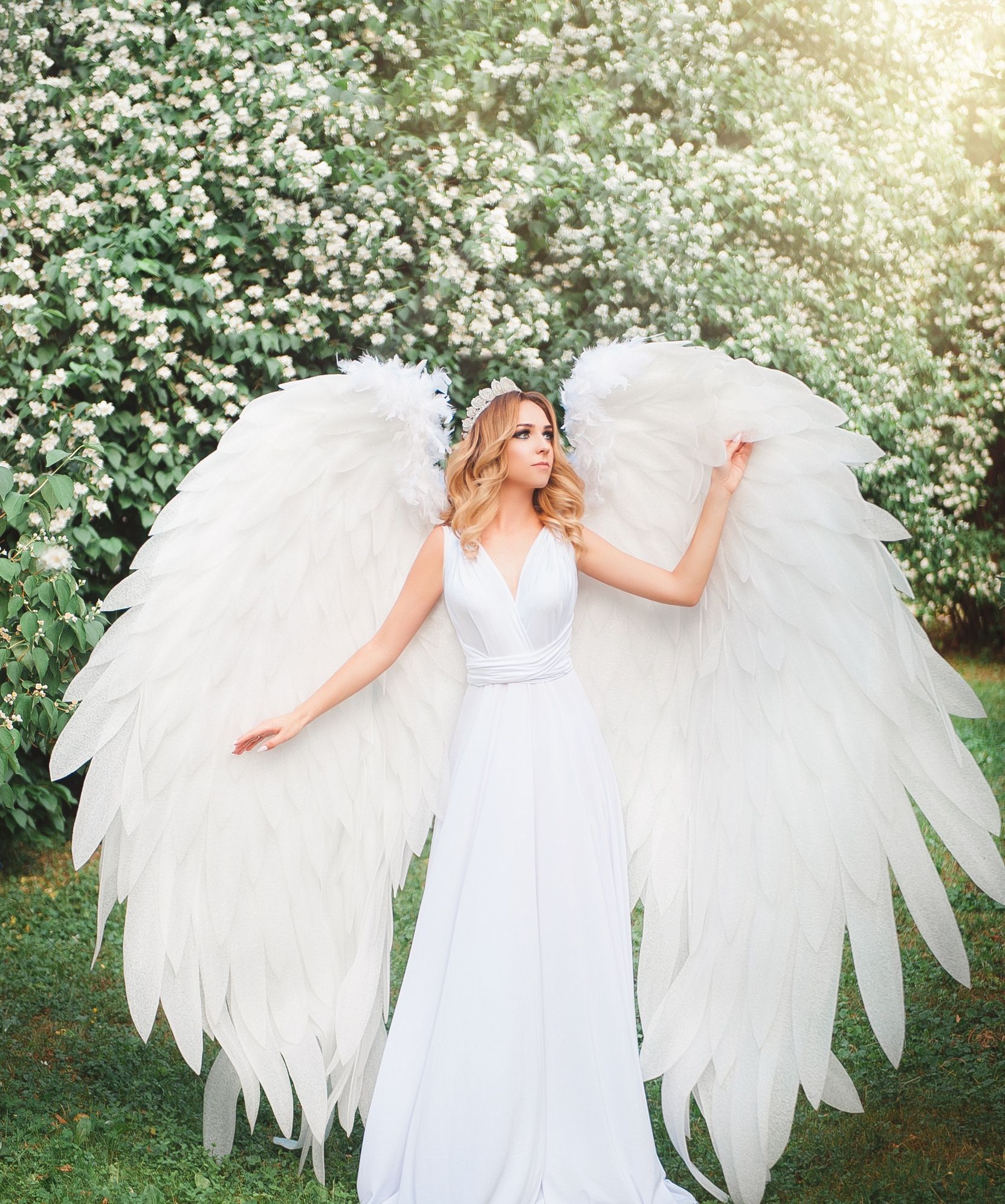 俄罗斯女孩花100万定制维密天使翅膀要与超模大kk比美