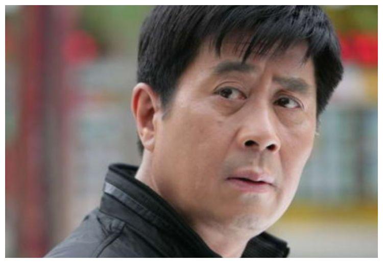 张芝华在娱乐圈中也是相当厉害的一个老戏骨,但是在当时和郭凯敏结婚