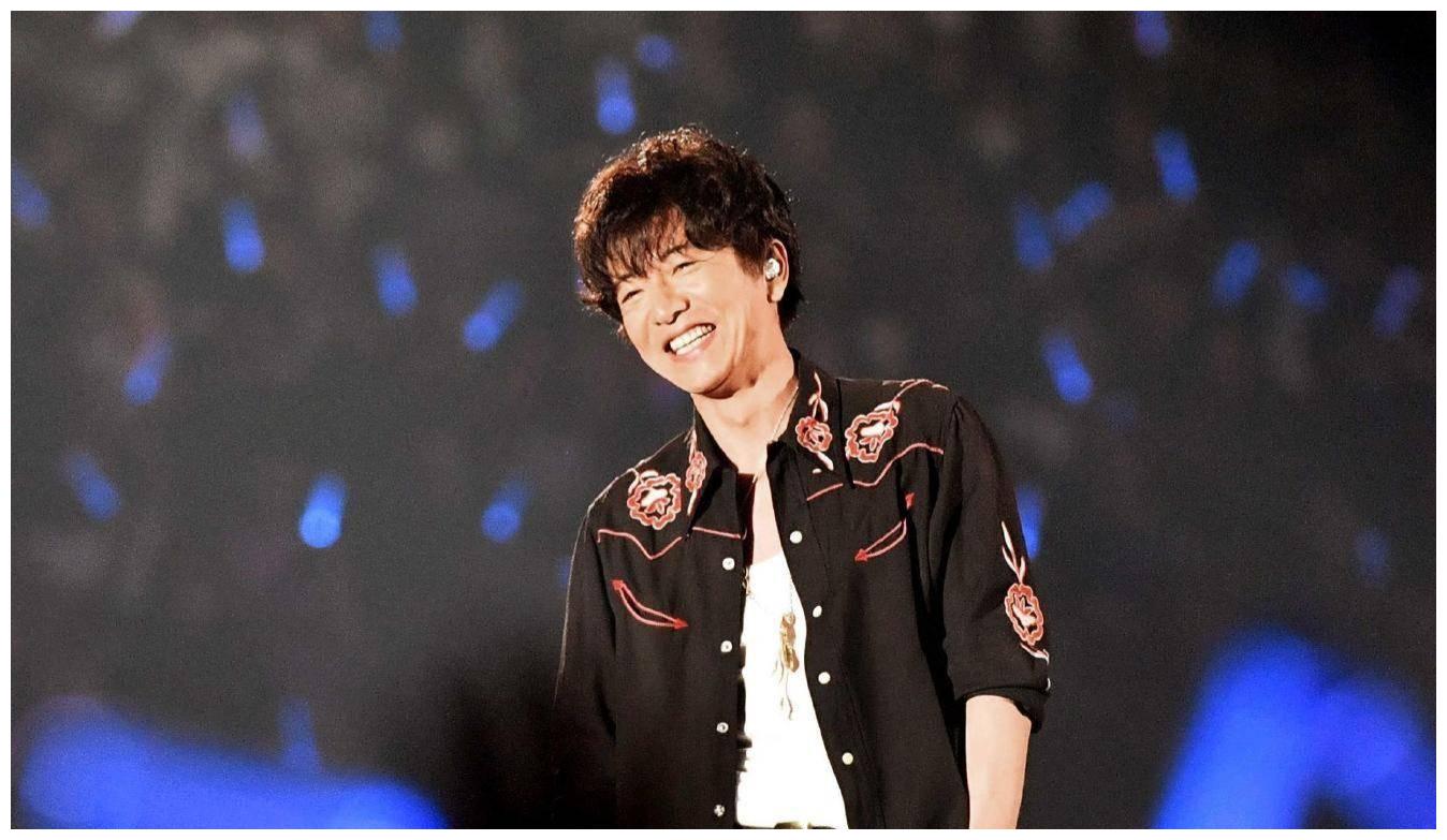 年轻20岁47岁木村拓哉为演唱会疯狂举铁录视频大秀肌肉太撩人