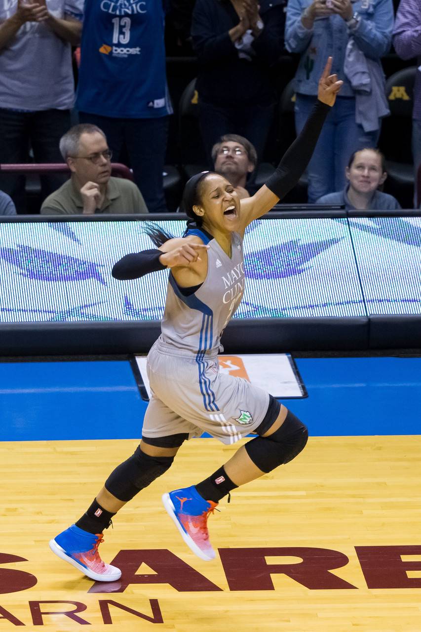 wnba的不败女王玛雅-摩尔!