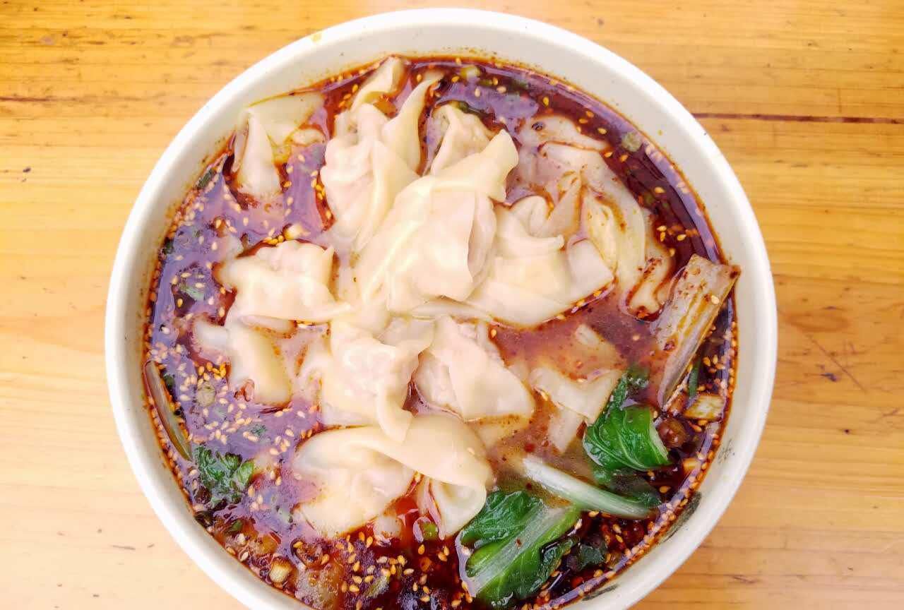 扁食、云吞、抄手、馄饨、饺子……今天说的是漳州的这碗扁食