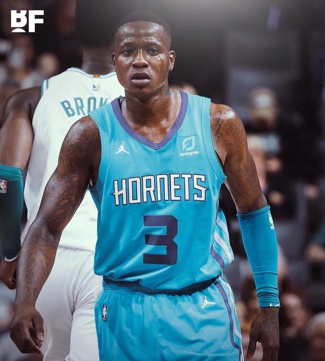 黄蜂主教练谈罗齐尔:新赛季场均会打34分钟