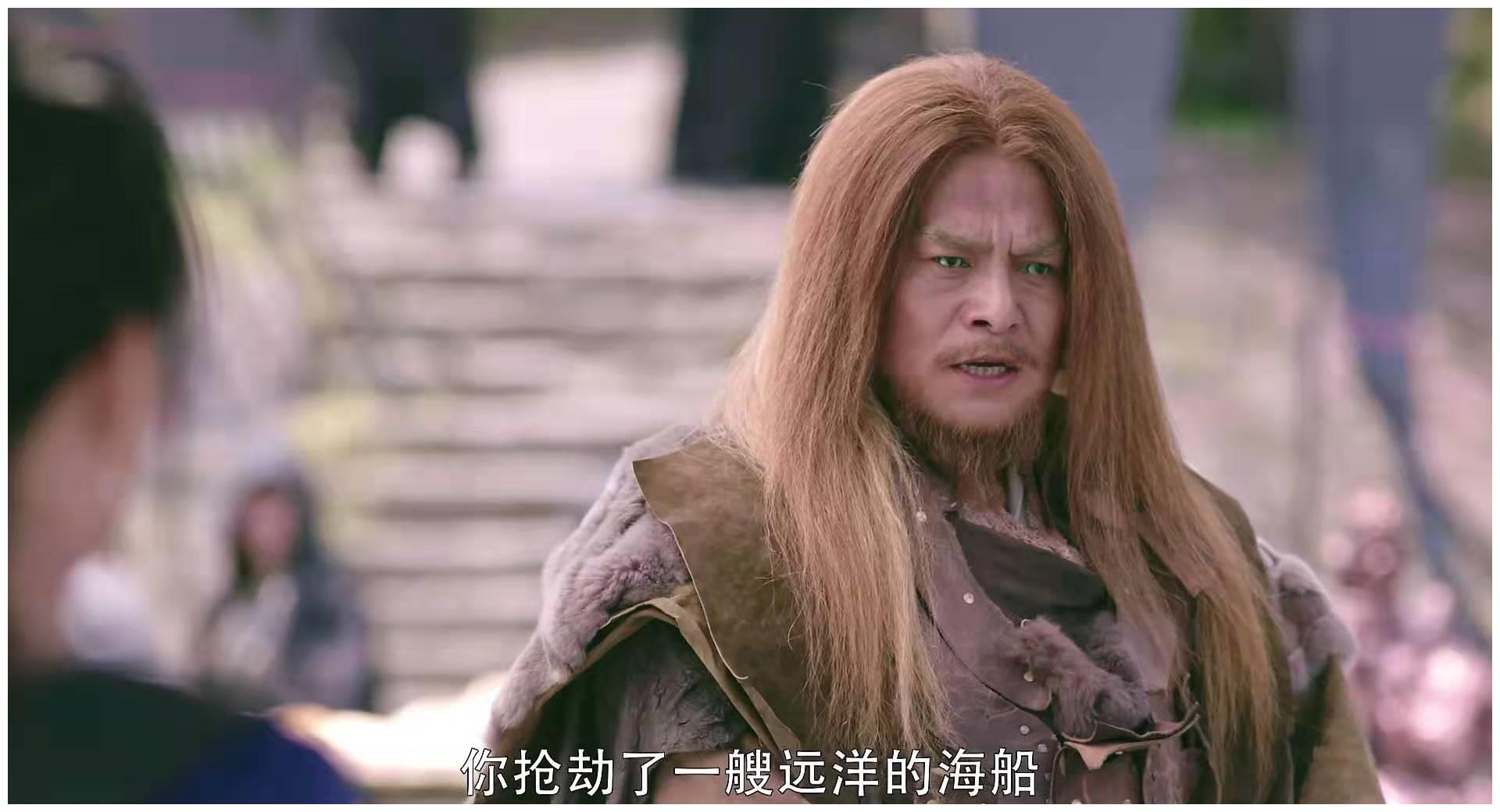 《新倚天屠龙记》谢逊瞎眼就是换了美瞳的颜色,还是徐锦江版经典