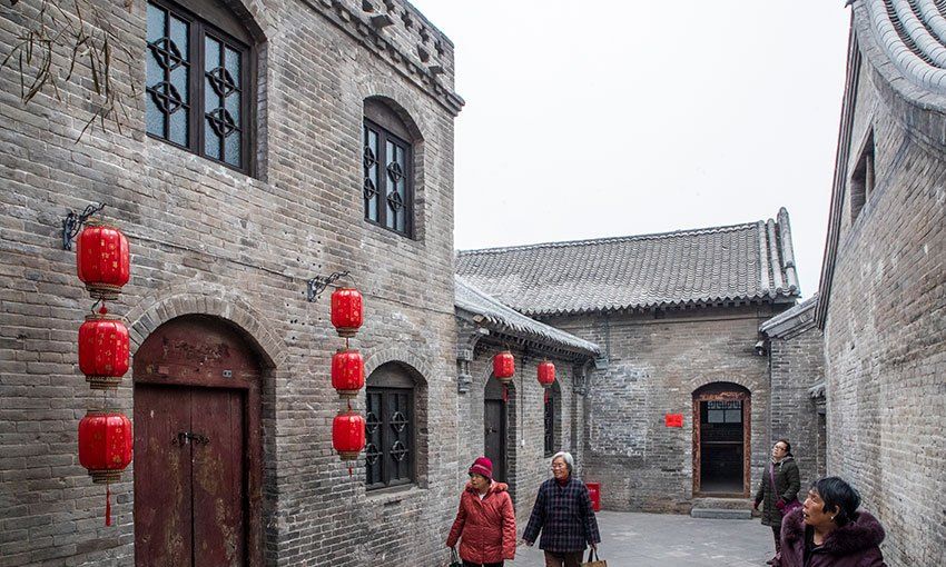 安阳老城改筑于明洪武初年(1368年),这里有九府,十八巷,十八罗汉街和