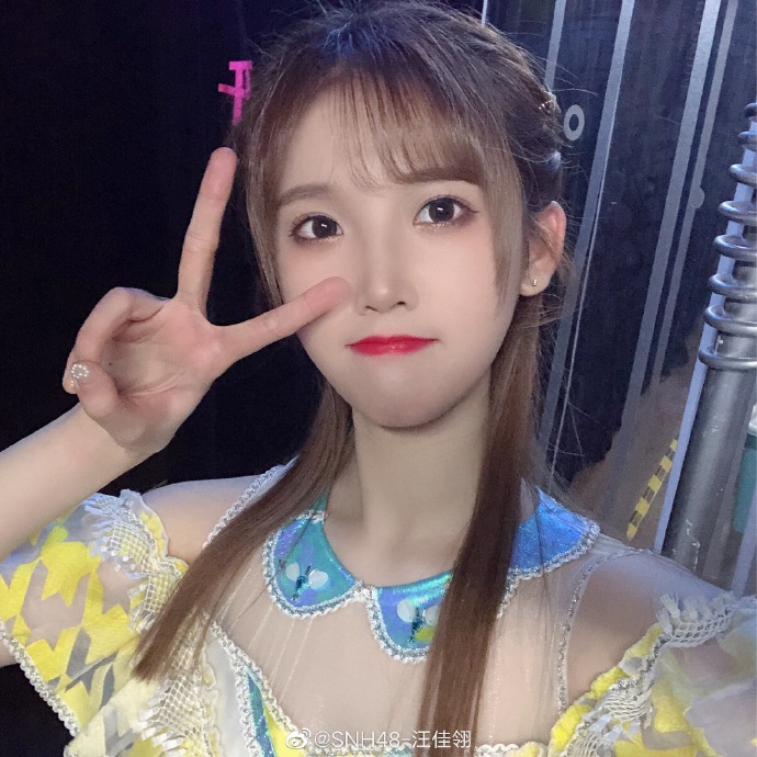 偶像女团snh48汪佳翎迷人可爱写真美照欣赏_高清图集_新浪网