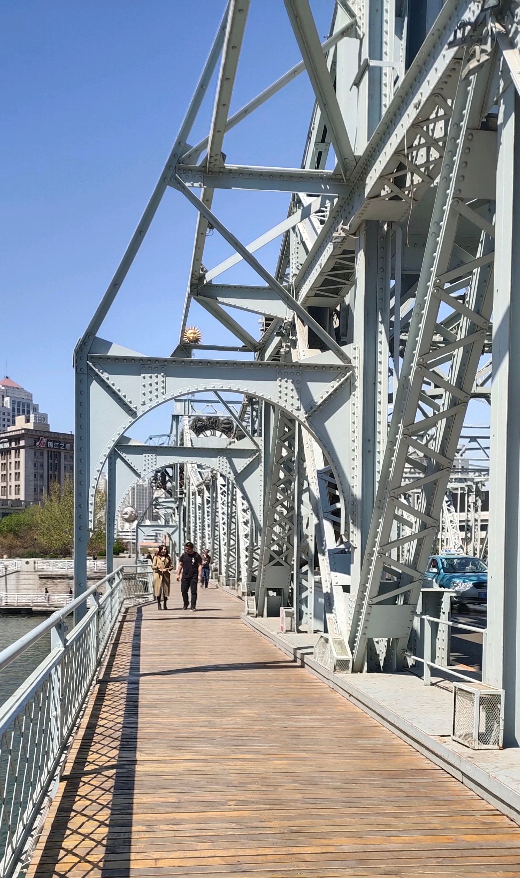 来天津你一定会打卡的地方-解放桥