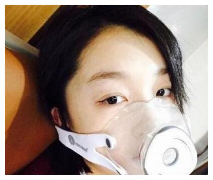 明星戴上口罩易烊千玺高冷王源软萌唯独她像戴个氧气瓶