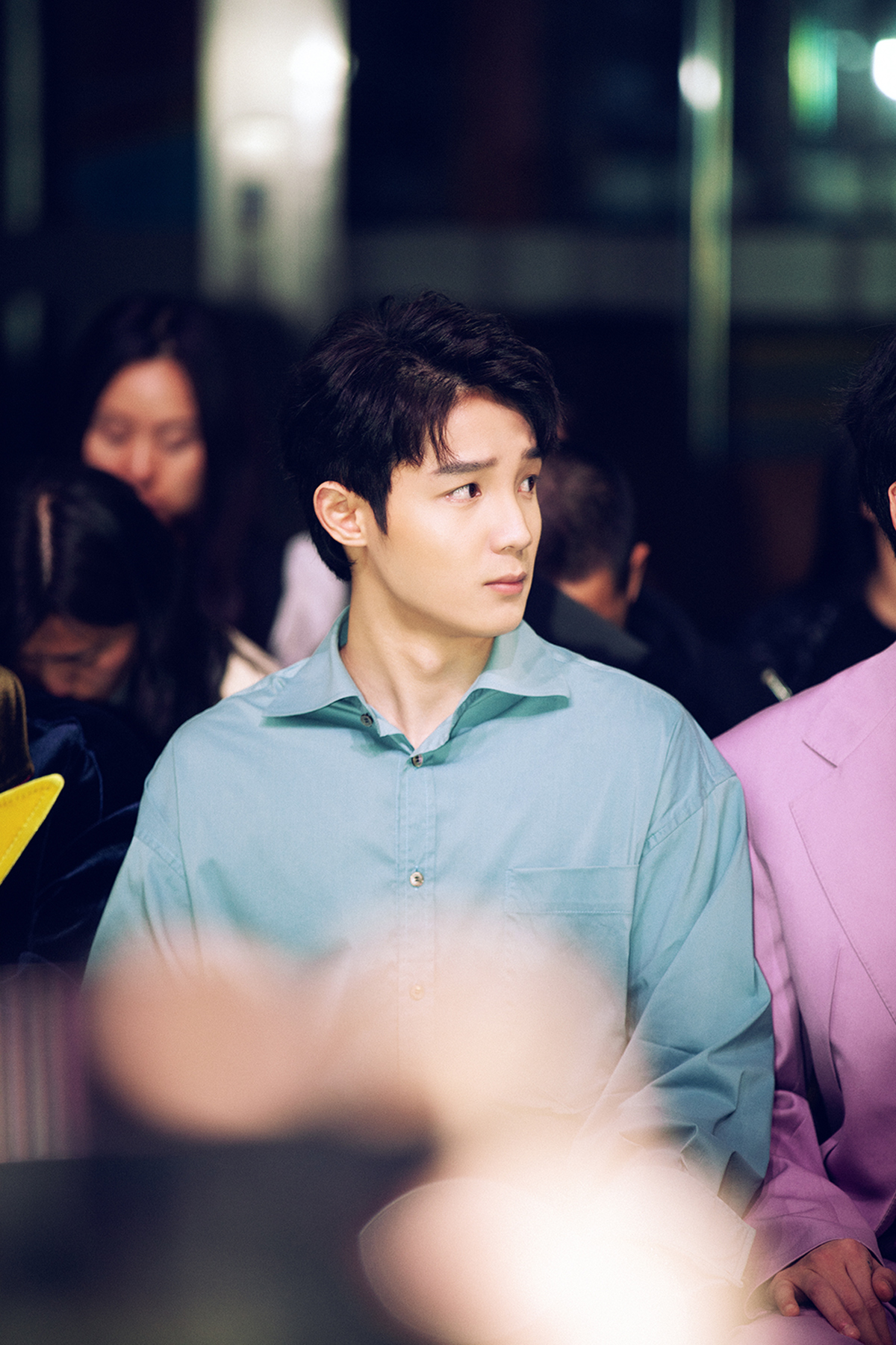 孙思伟亮相中国国际时装周 气质清俊诠释复古魅力