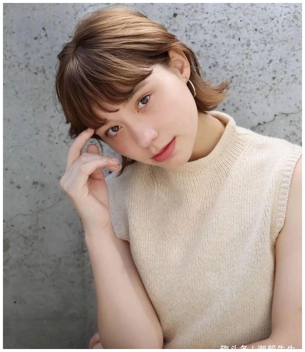 它叫"人鱼卷短发",气质又显脸小