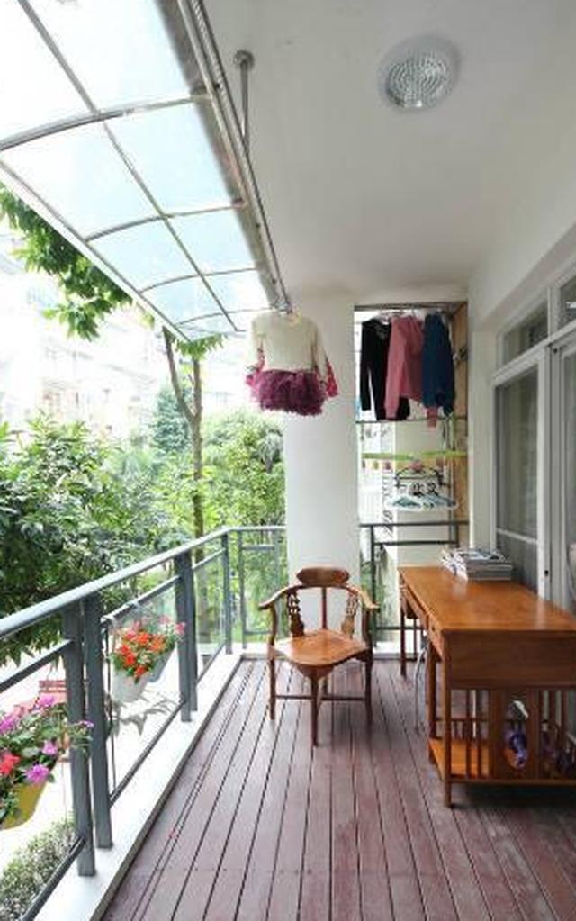 新房装修,被朋友家的开放式阳台惊艳到了,简单自然,太聪明了