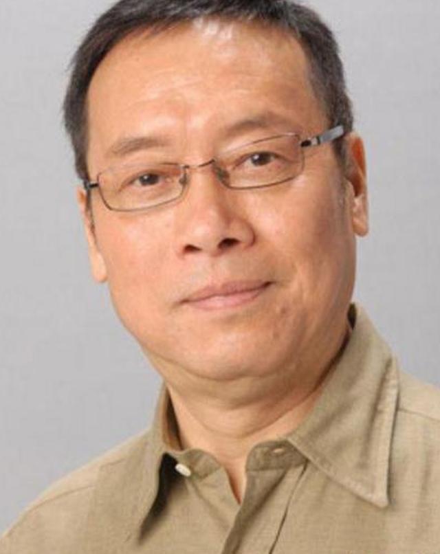 岳华病逝!他年轻时曾和陈鸿烈一起追郑佩佩,还为了她跟前妻离婚