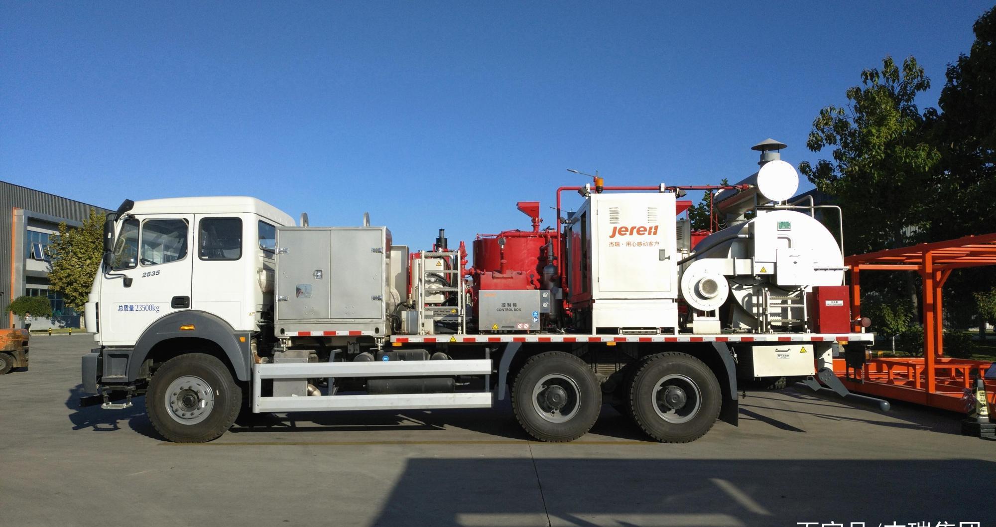 杰瑞新型洗井清蜡车为我国油田开发提供杰瑞"智能"助力