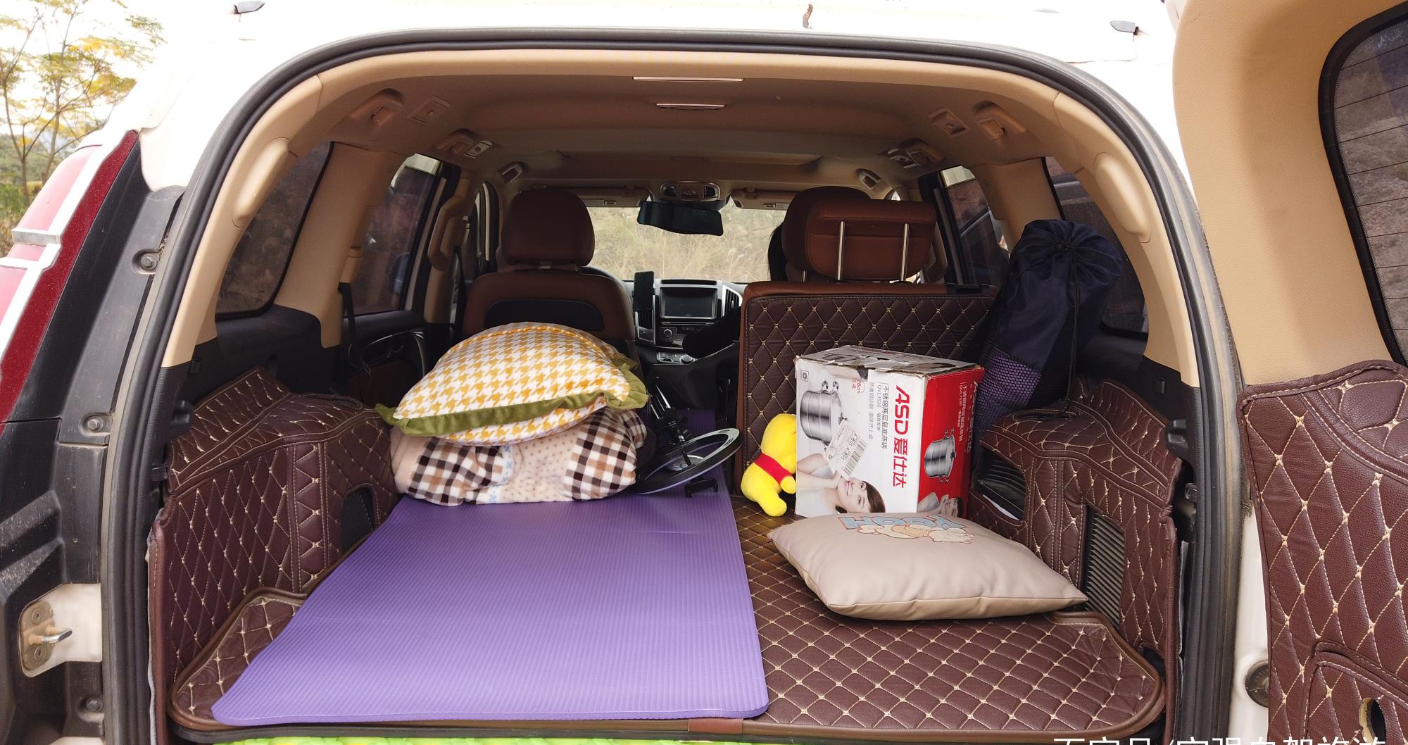 关于自驾旅游,改一辆什么样的床车合适?