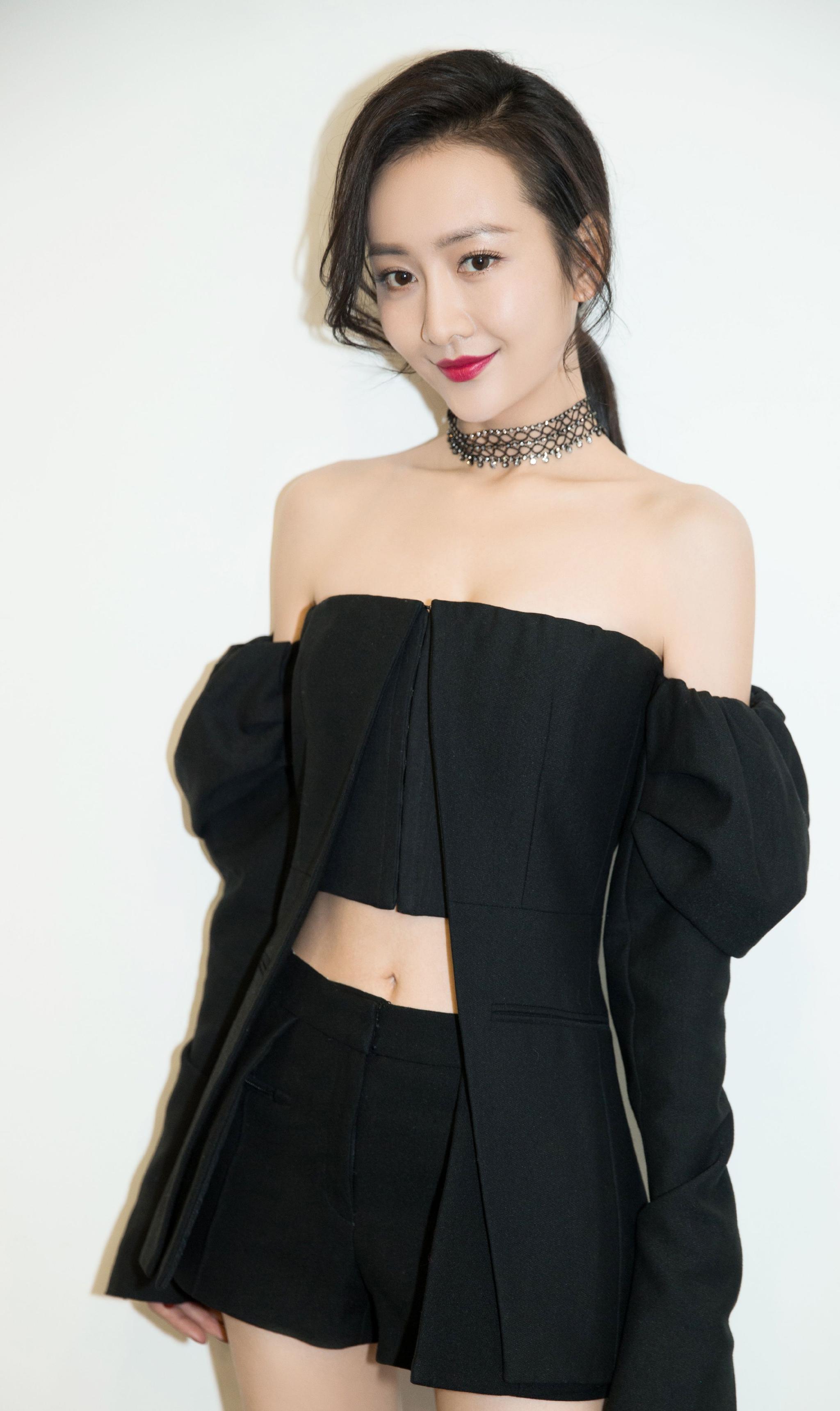王鸥惊艳大长美腿御姐气质青春俏皮美丽大气高冷范儿时尚性感