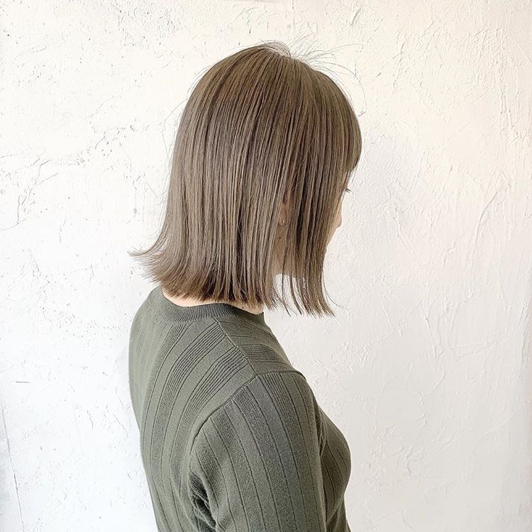 齐肩外翻短发,外翻短发更备受年轻妹子追捧,活泼可爱又俏皮