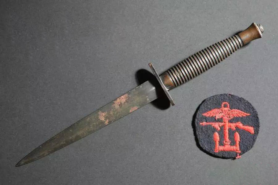 突击匕首:哥曼德特种部队的贴身利器,从二战开始就伴随每位队员|格斗刀|匕首|费尔贝恩_新浪新闻