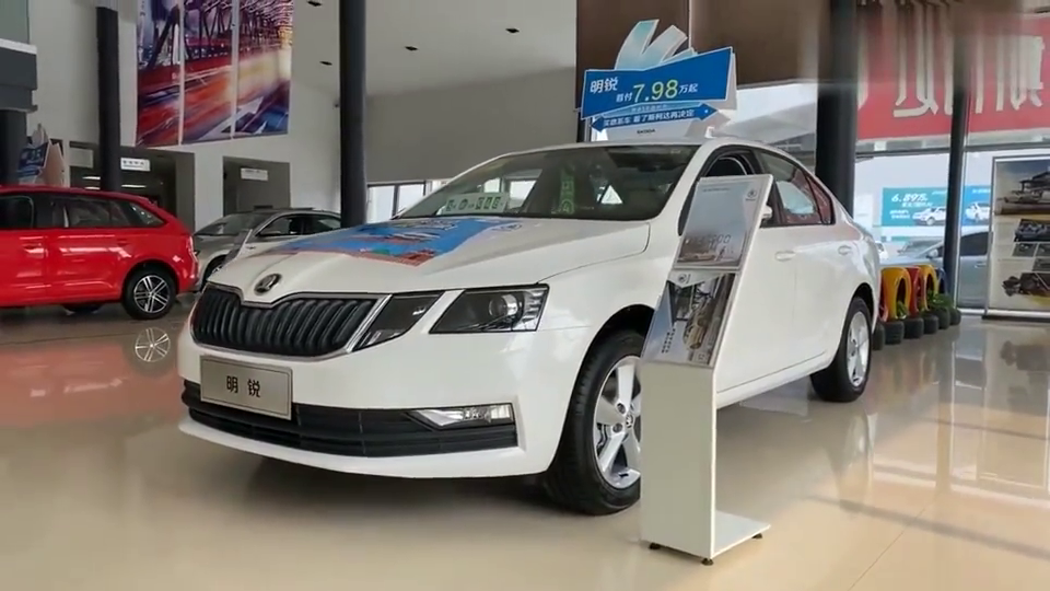 2020款斯柯达明锐抢先实拍看到外观和内饰给个不心动的理由