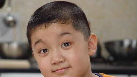 那样的性格,其实还是一个很不错的女孩子,剧中的淘淘是由董烨饰演的