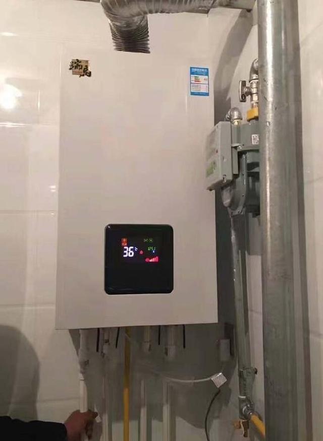 关于燃气壁挂炉的夏季模式应如何操作