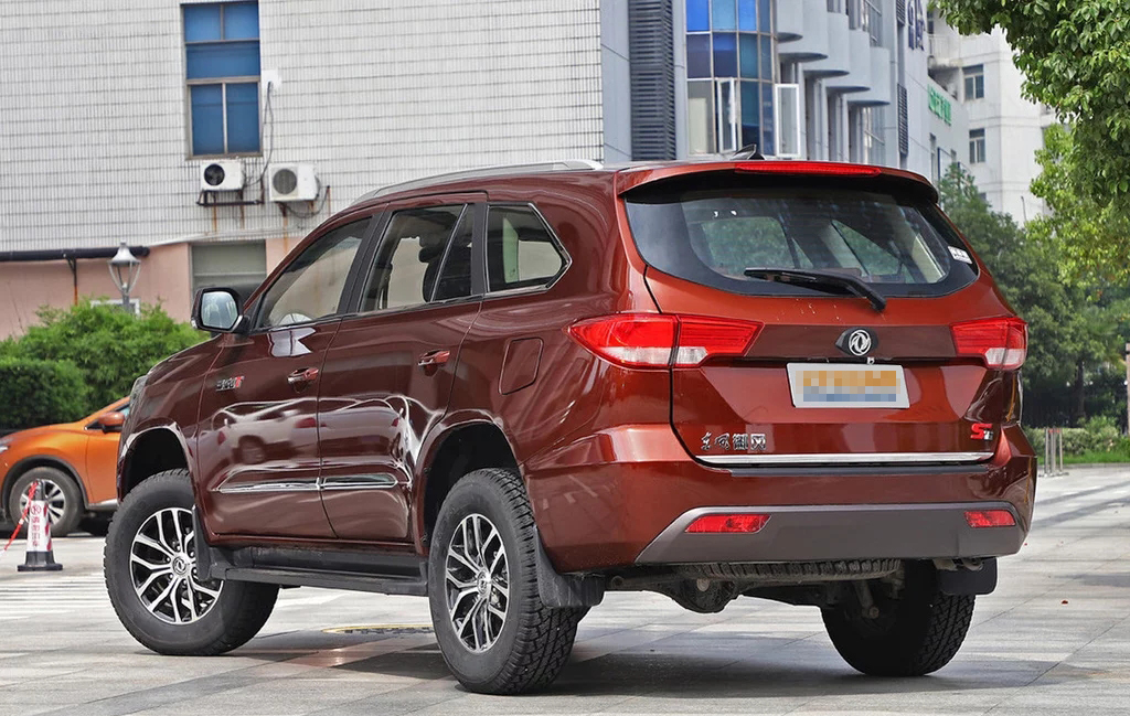 价格向撼路者致敬,东风御风s16新增自动挡车型,27.98万起售-新浪汽车