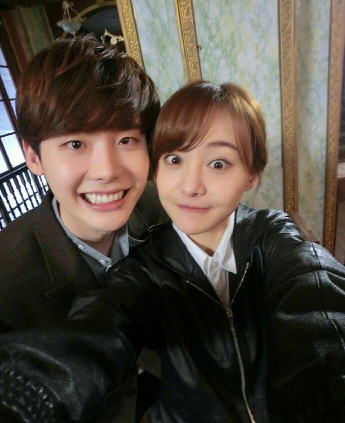 郑爽主演的翡翠恋人快开播了,这男主角大家知道叫什么名字吗_高清图集