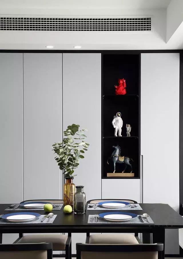 新房别乱装，她家简洁时尚又大气，客餐厅很抢眼，进门就被迷住