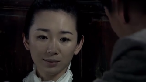 苍狼:随红负伤,与陈天放诉衷肠,两人相拥再难舍离!