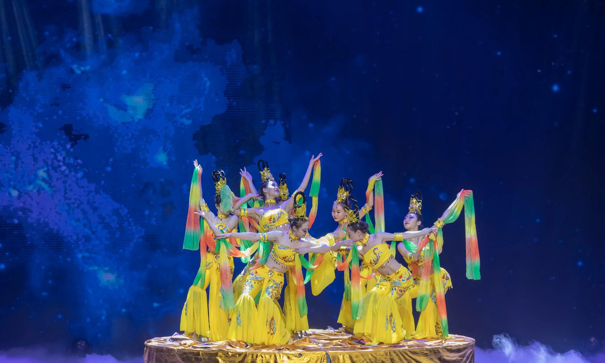 沂蒙大地上有一种舞蹈叫飞天这是几位临沂女孩的杰作美轮美奂