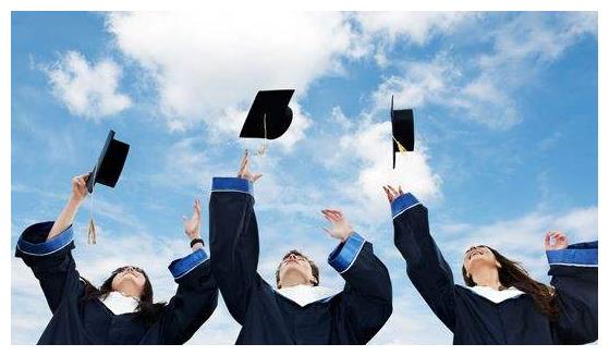 乡村医生6个孩子5个成为“博士”，只因他育儿观简单的10个字