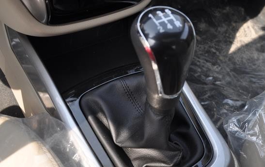 手动挡汽车,应该这样更换档位