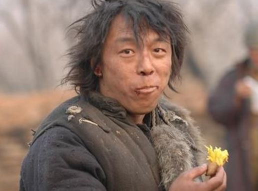 明星卸妆真实照,看到他的真实照,黄渤不淡定了:我也没那么丑