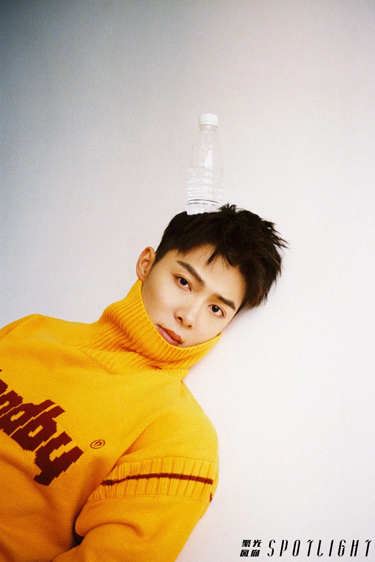 张铭恩《spotlight聚光风尚》第10期封面大片