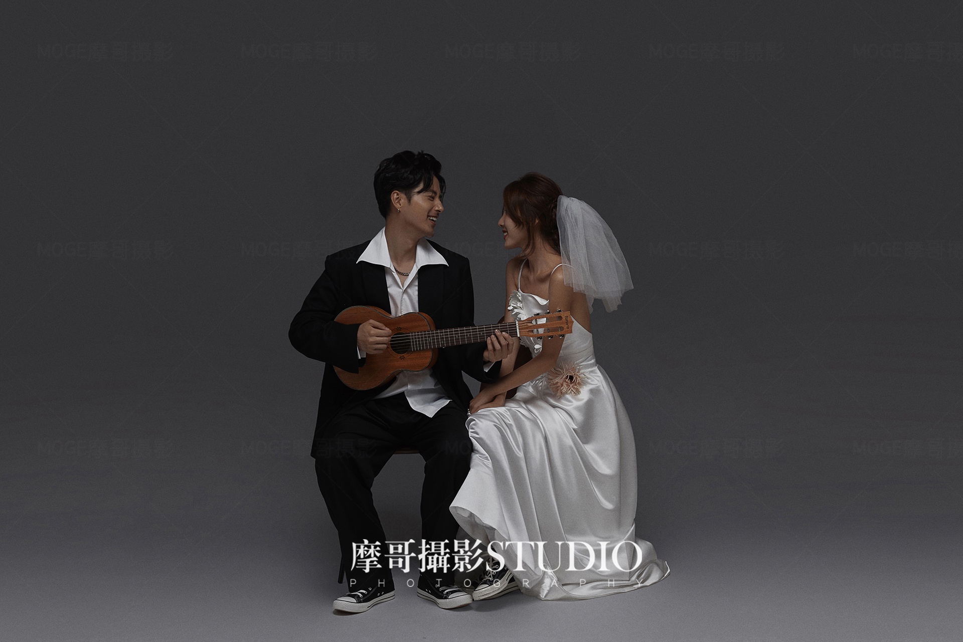 用镜头记录爱的瞬间,郑州婚纱摄影工作室哪家好,拍婚纱照技巧