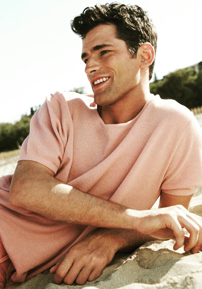 他是世界公认最帅男模连男人都被他迷晕帅的像希腊雕像