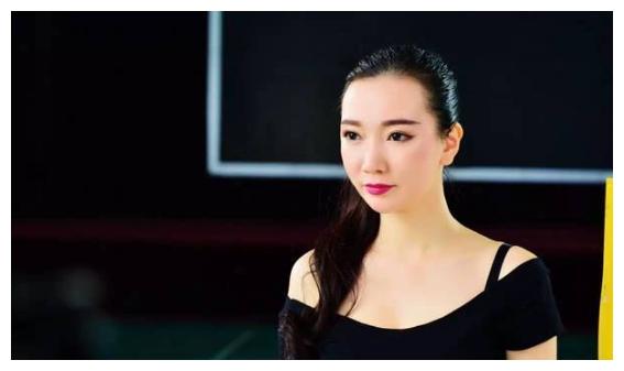 白凯南沦为"笑话"的背后,有一个一直默默支持她的漂亮老婆