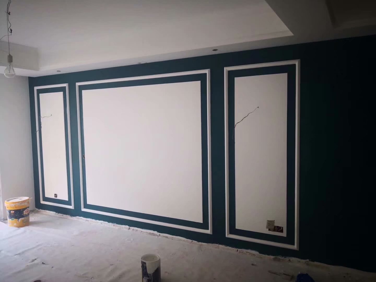 南京东宝花园石膏线条背景墙彩色乳胶漆调色效果还是不错的