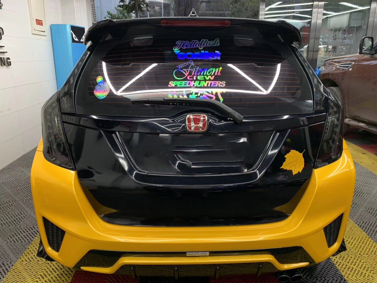 双拼颜色更能彰显你的气质 飞度改装也能这样玩儿