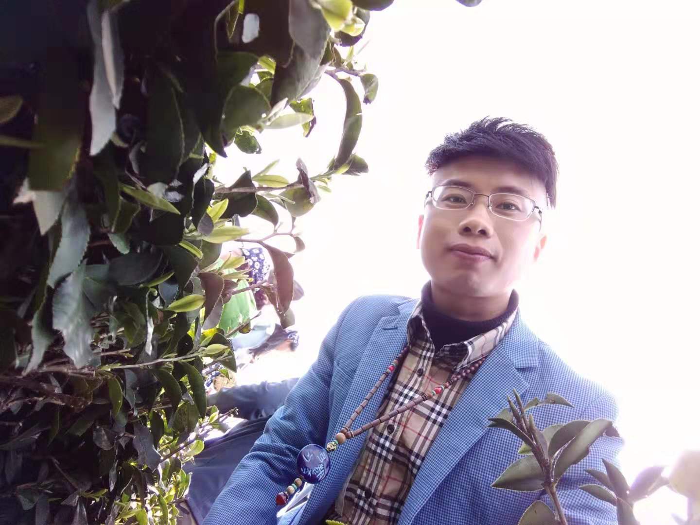 杨大侠:豪放成一派,烟波千里空