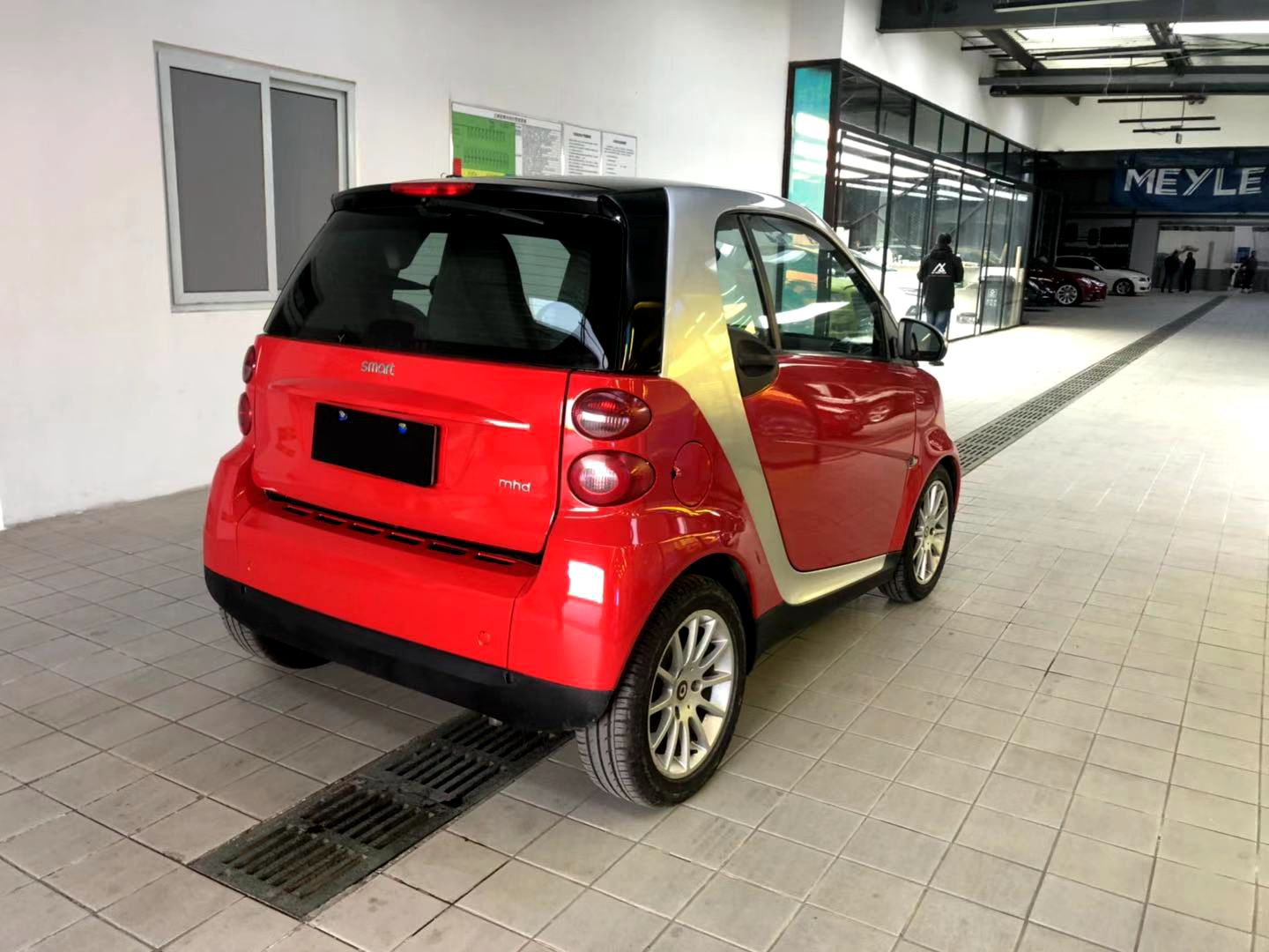 火辣辣的你 火辣辣的心 smart亮红色让你萌动