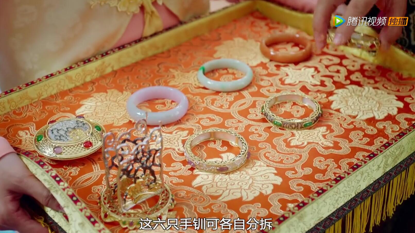 甄嬛传如懿传宫心计中的手镯特写pk有的连名称都很考究
