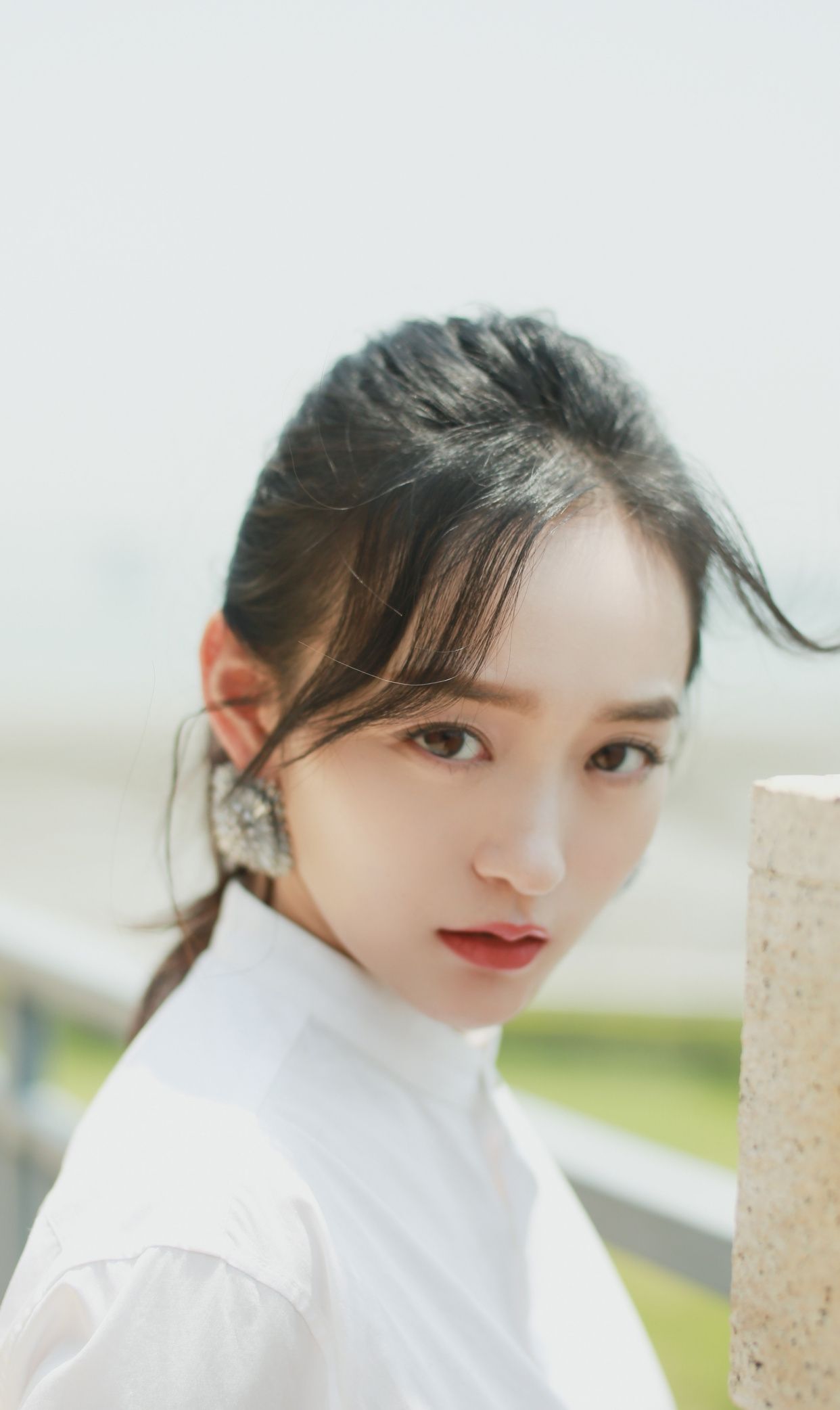 何泓姗精美壁纸:清纯邻家小姐姐,看一眼就想收藏