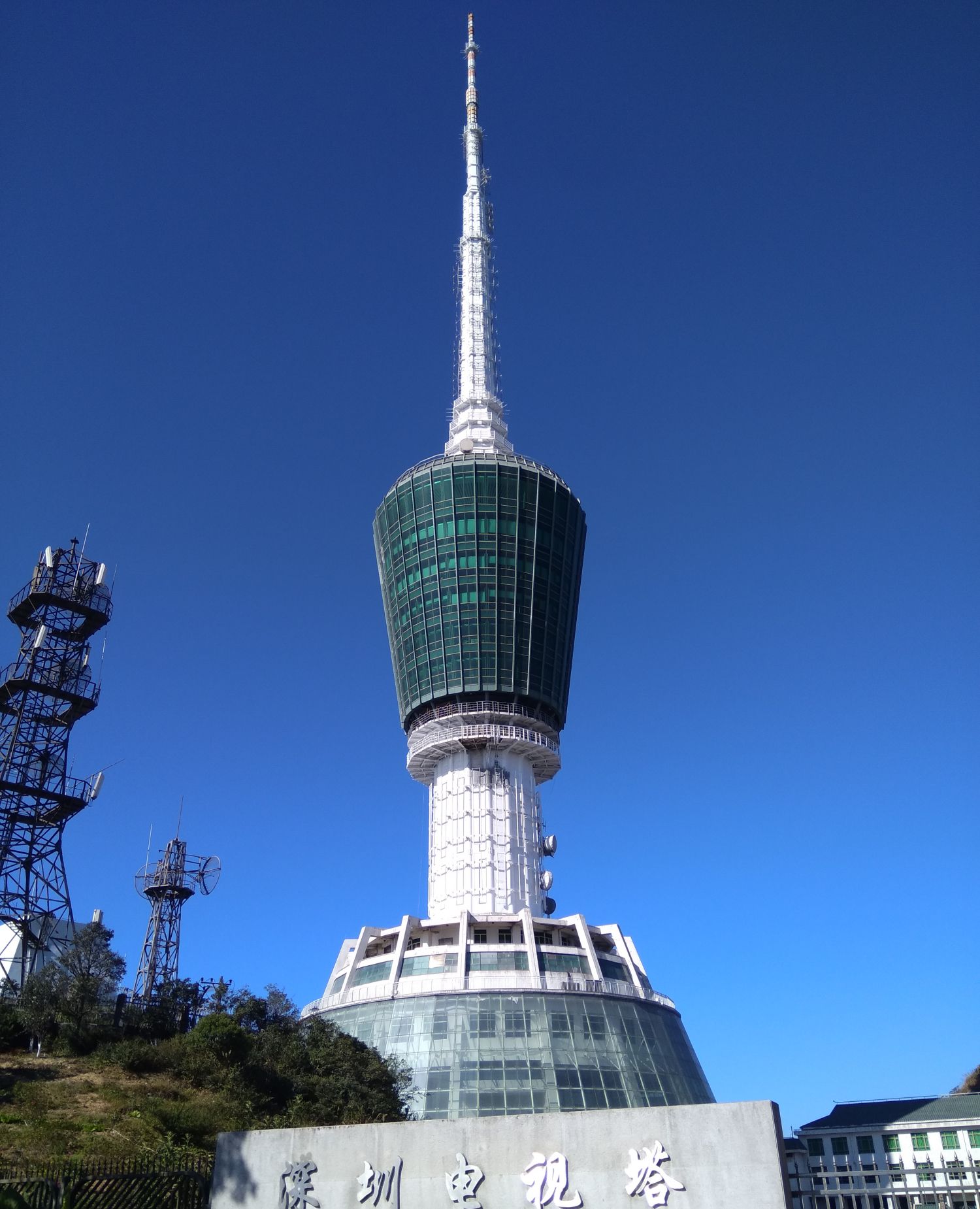 初冬,登深圳梧桐山,看深圳示范区,很壮观_高清图集_新浪网