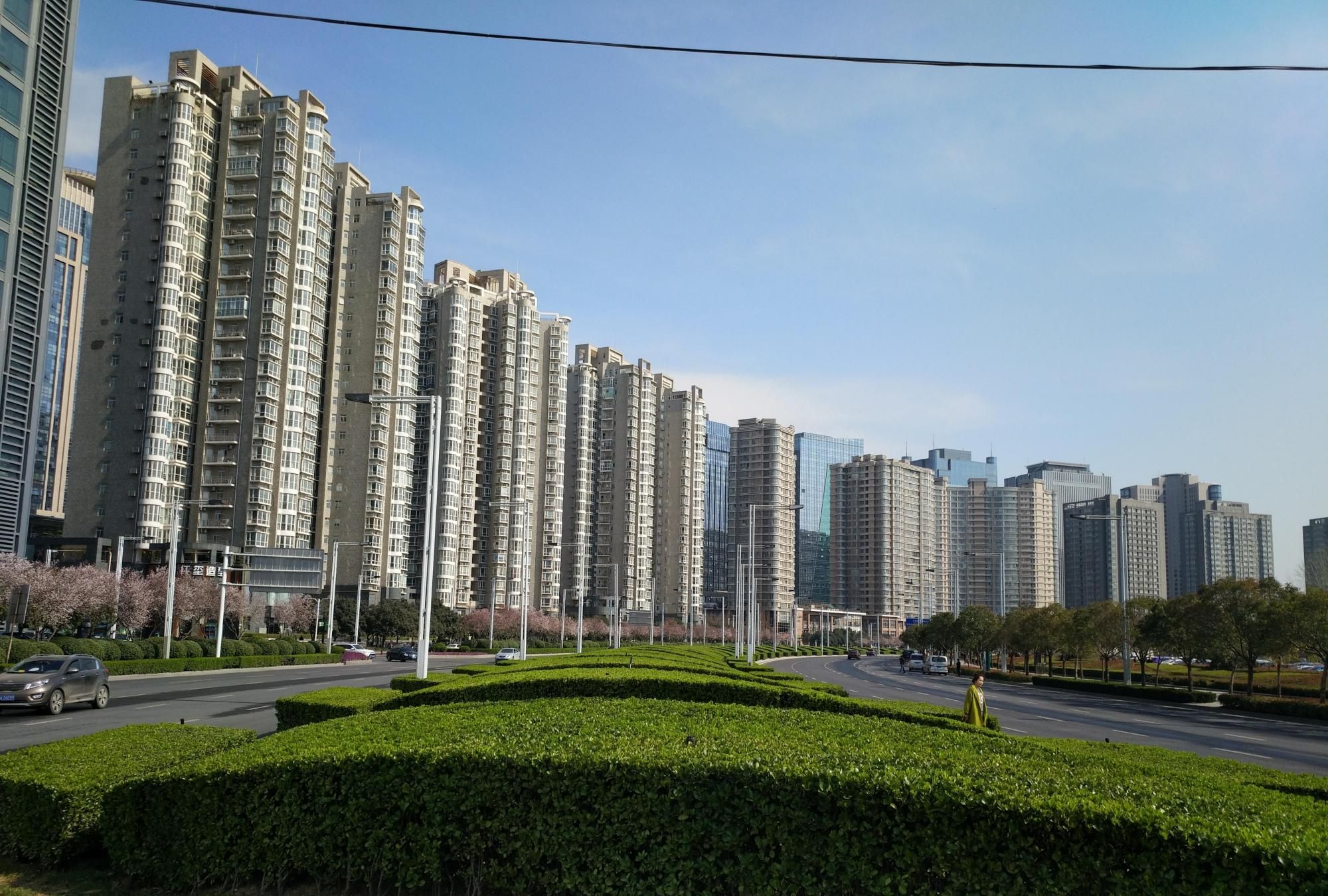 风景秀丽端庄气派具有现代大都市气息的郑州国际会展中心|会展中心|悬索|展览|桅杆|屋面_新浪新闻