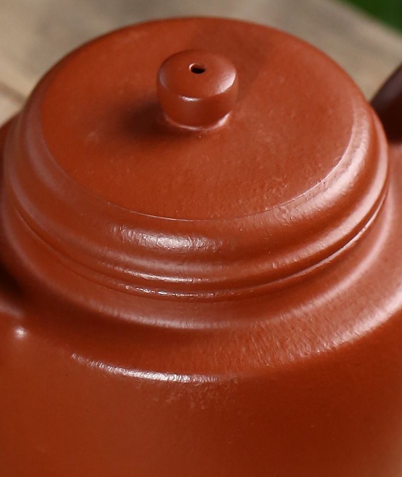 紫砂美器赏丨老朱泥德钟壶