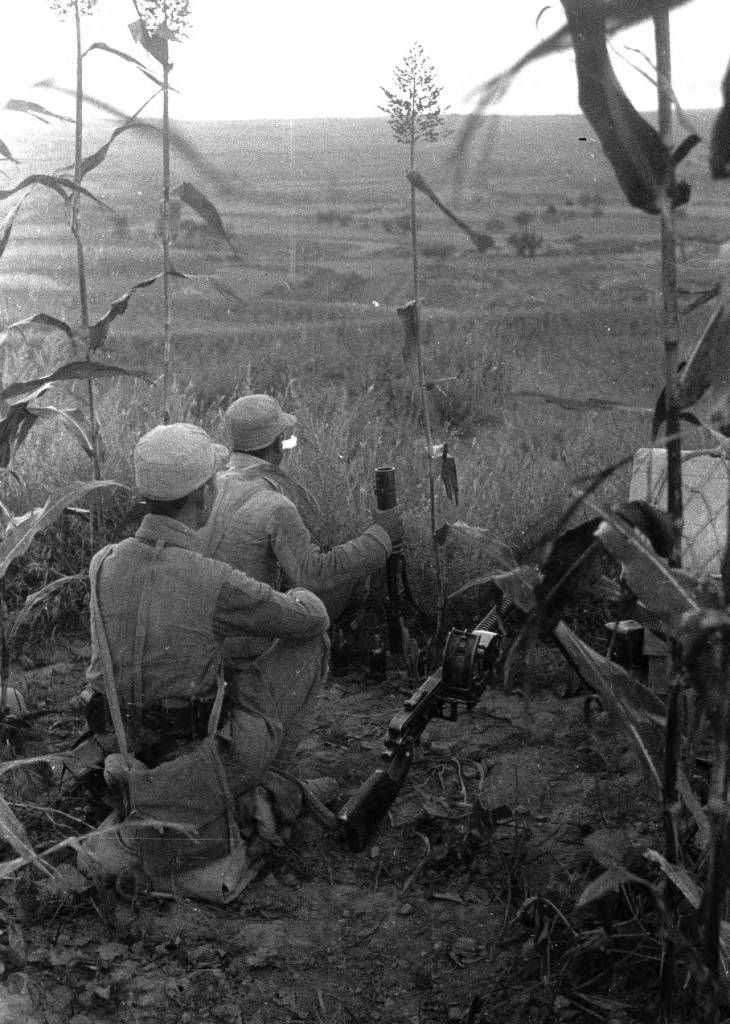 别再被抗战剧欺骗了,八路军是这样打鬼子的,图7是残忍的肉搏战