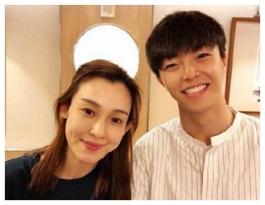 今天范玮琪就晒出了黑人陈建州与陈立农三人的合照,从照片中可以看出